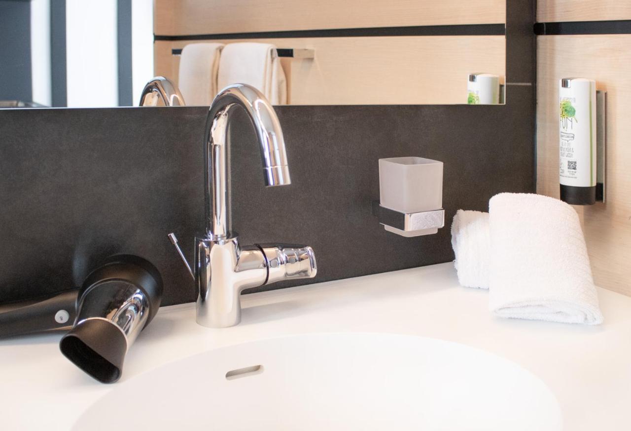 Obd Hotel By Wmm Hotels Oberderdingen エクステリア 写真